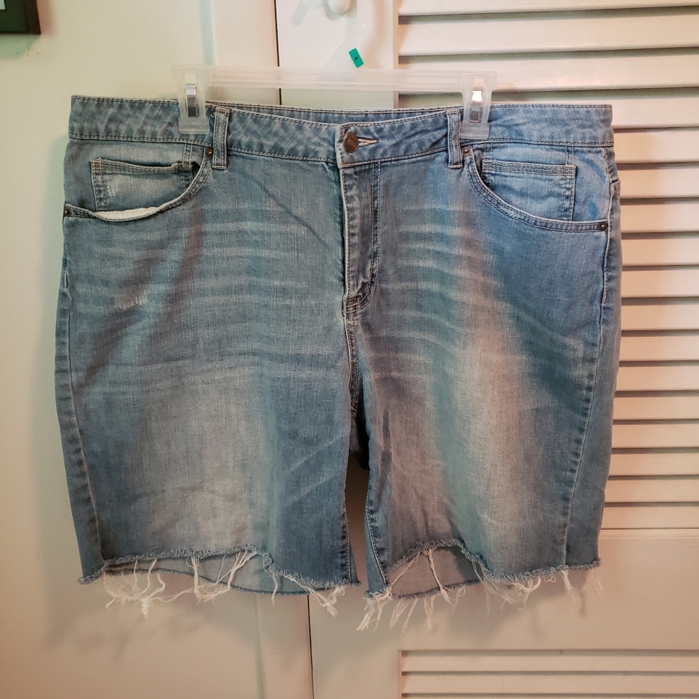 Canyon River Blues women's jean shorts size 18